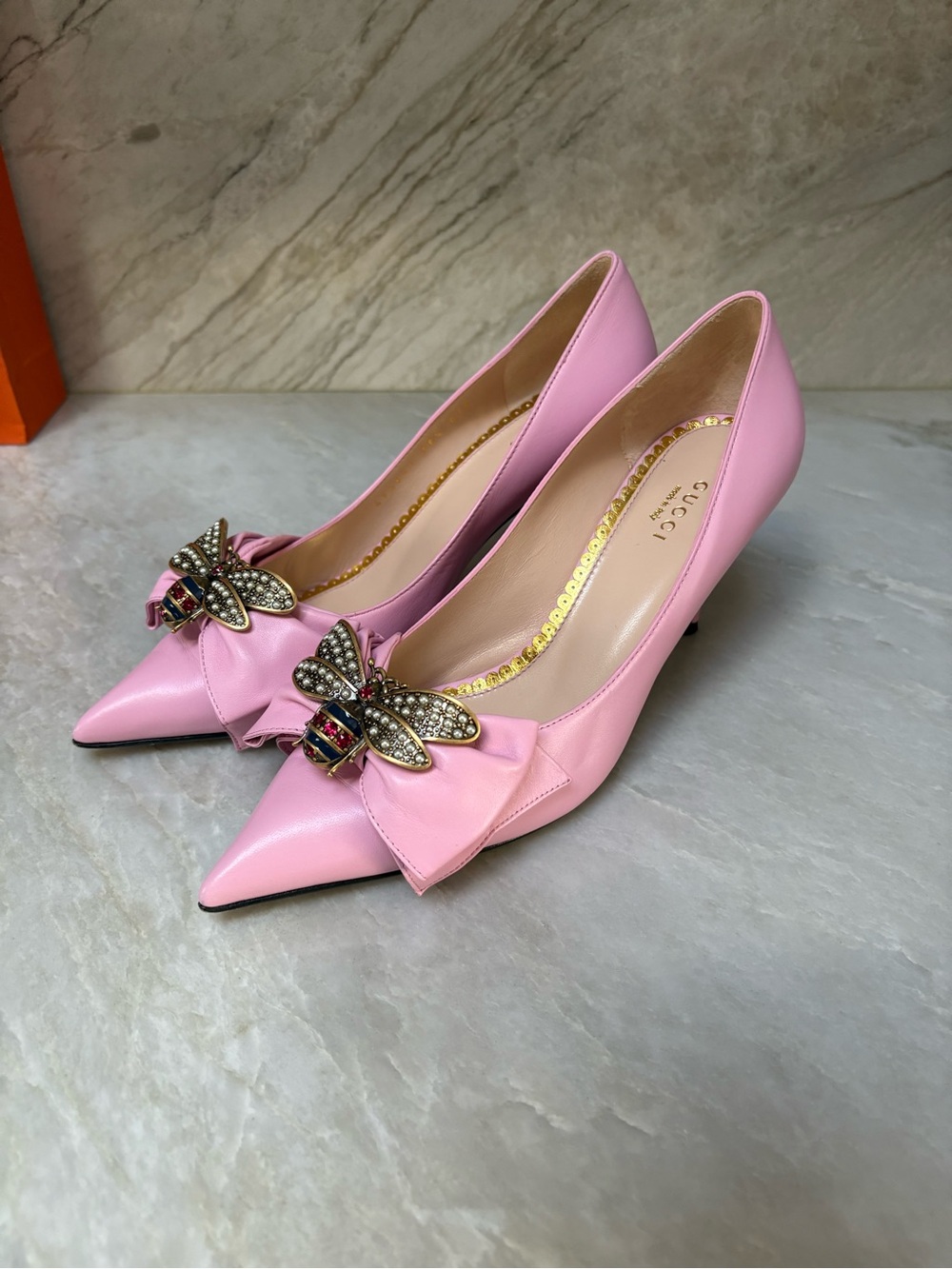 Gucci Queen Margaret Bee Bow sz 38.5 heels shoes - Picture 4 of 9
